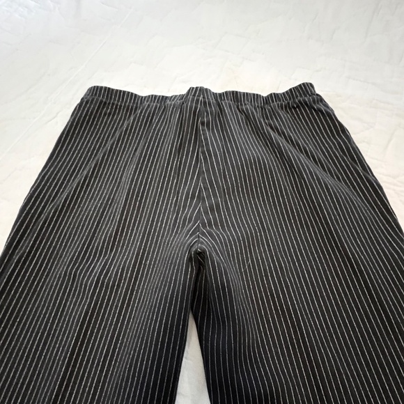 LA Blues Black Pinstripe Women's Boot Cut PullOn Elastic Waist Jeans Women 22-24 - Picture 5 of 6